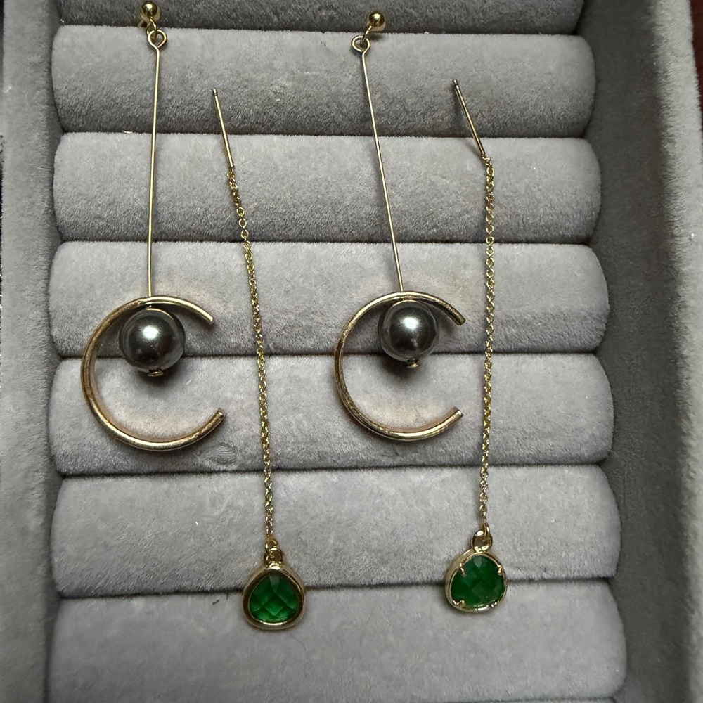Elegant Gold and Green Drop Earrings